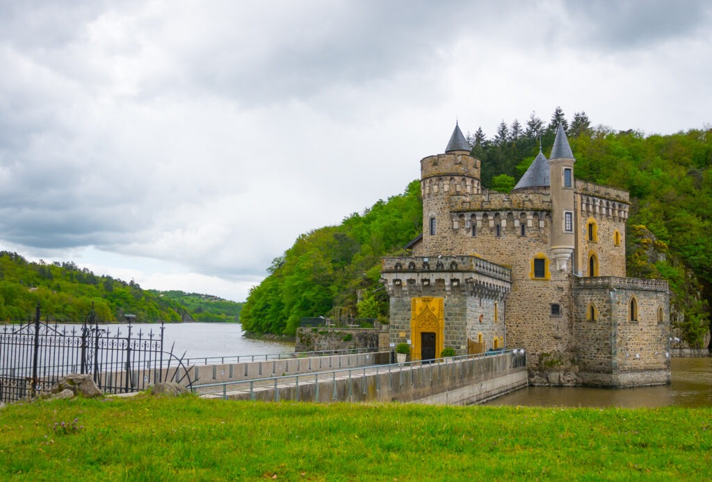 nantes-pays-de-la-loire-france-by-locals