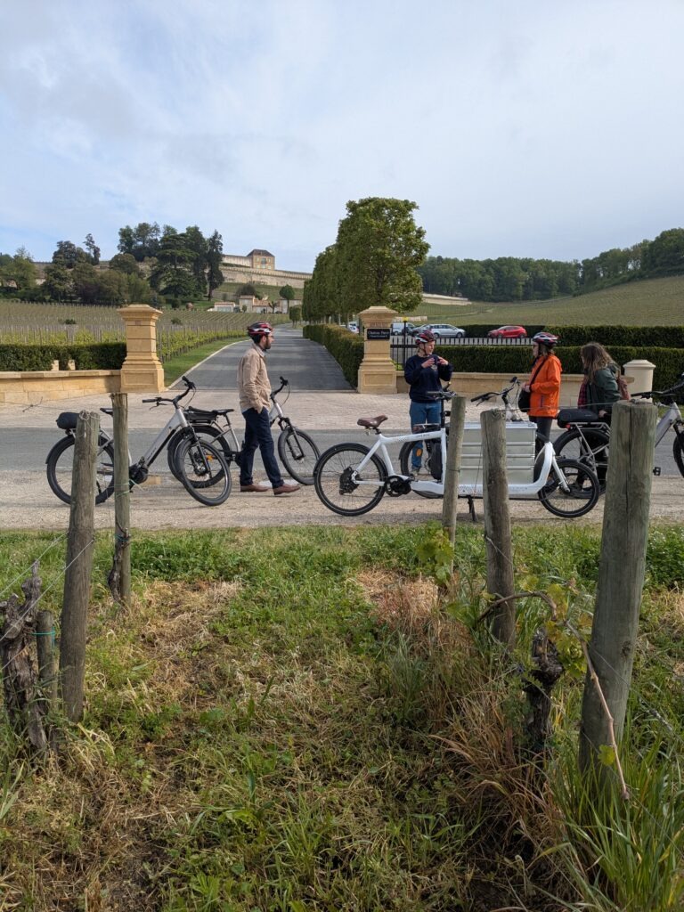 bordeaux-famtour-amandine-france-by-locals